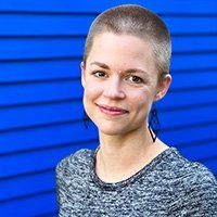 Betsy Schaefer Roob Headshot