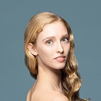 Claire Glavin Headshot