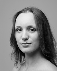 Sasha Gologorskaya Headshot